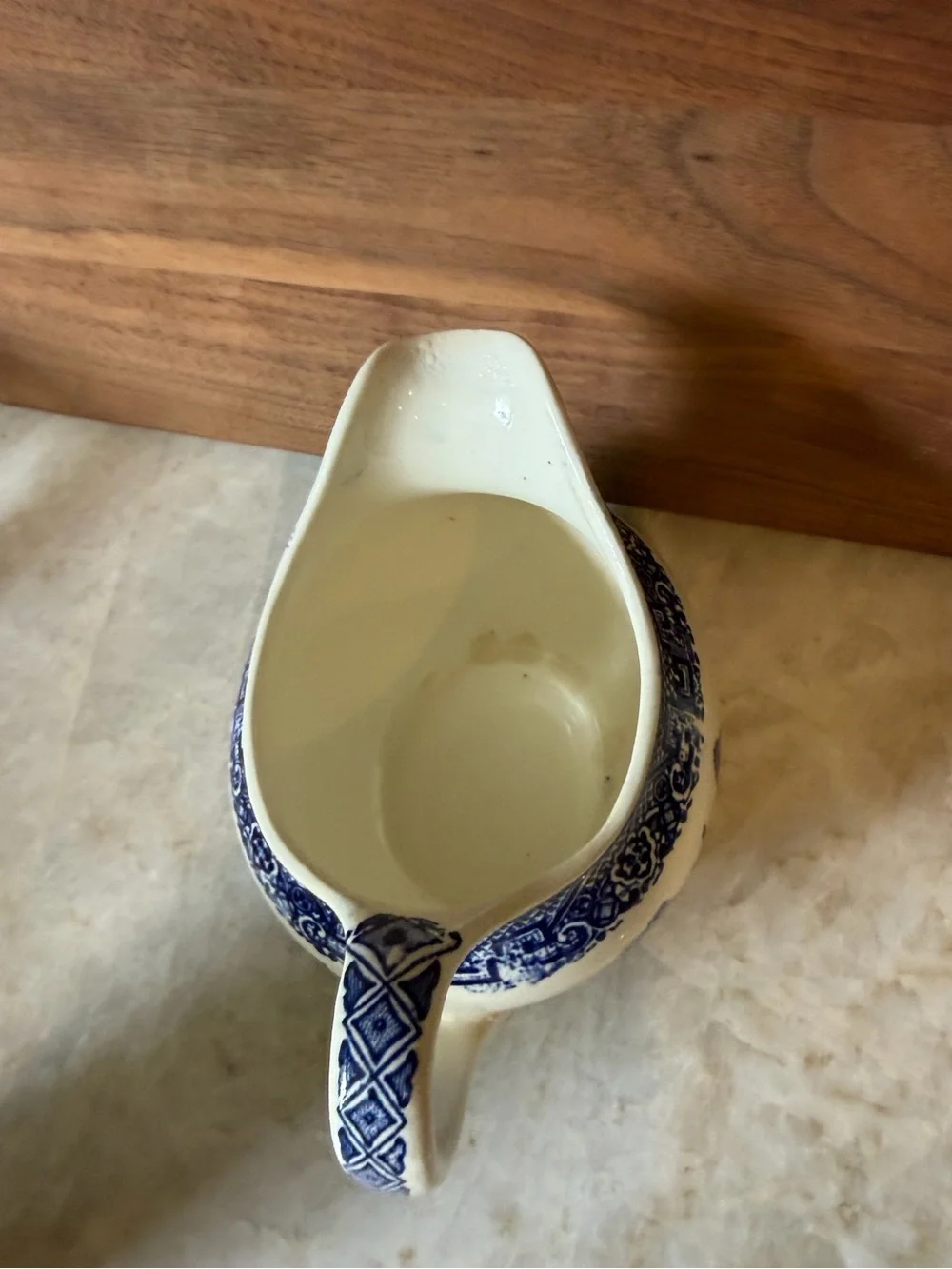 Vintage blue Willow gravy server